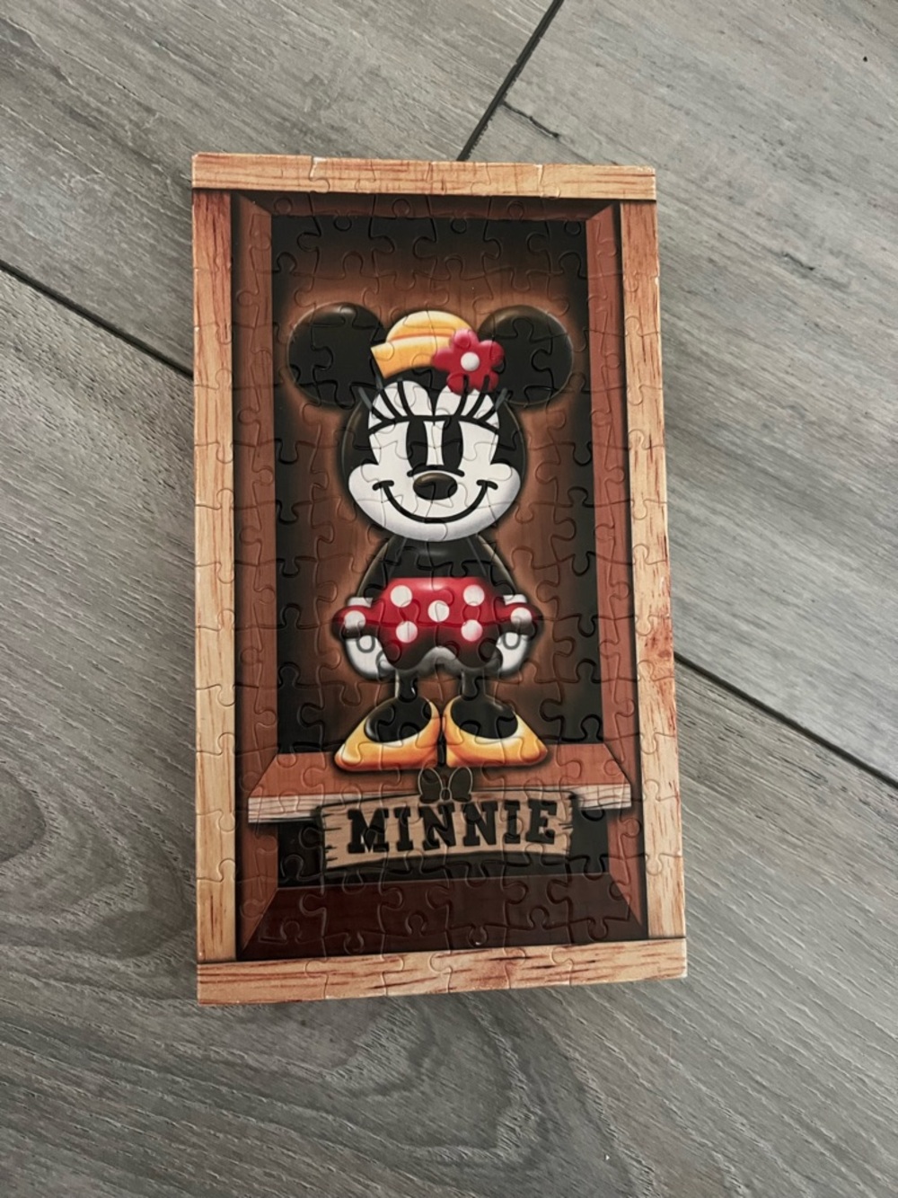 Minnie Mouse Character Puzzle